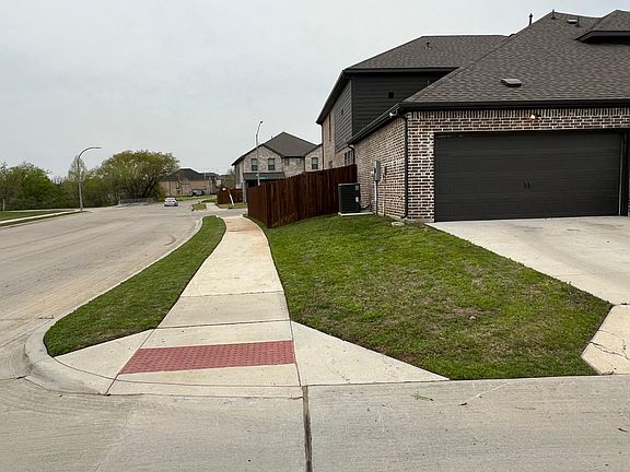 2nd image of 6700 Glimfeather Dr