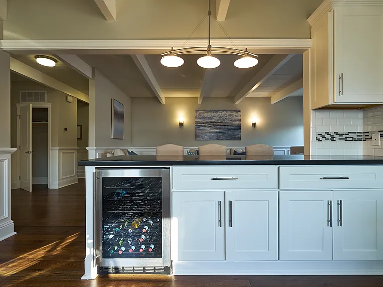 Aqua Terra 3 Bed, 2 Bath Kitchen/Living Aqua Terra 3 Bed, 2 Bath Kitchen/Living