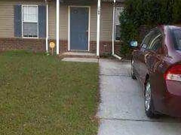 1100 Pueblo Dr, Jacksonville, NC 28546