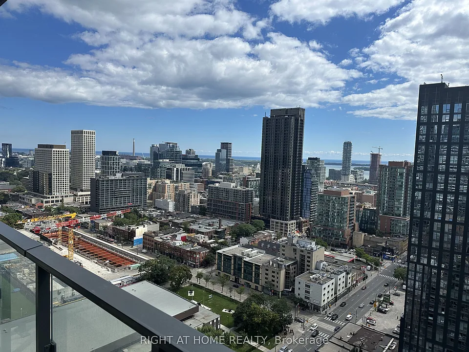 47 Mutual St #2801