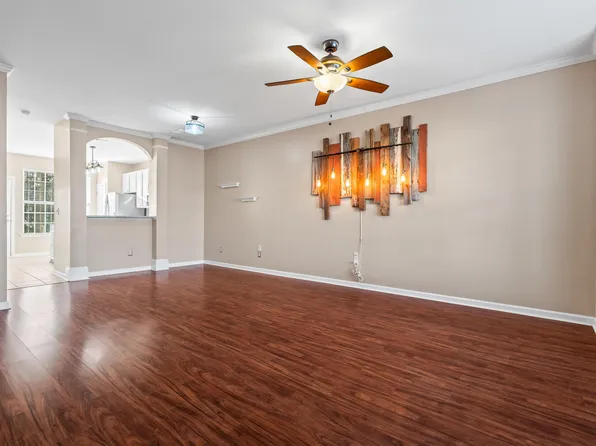 5733 Corbon Crest Ln, Raleigh, NC 27612