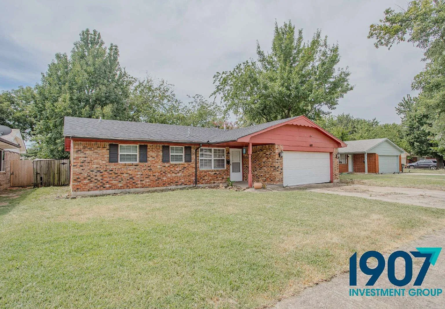 3 bed, 1.0 bath, 1384 sqft, $1,400 — Photo 3