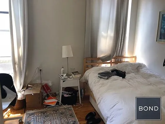 Rented by Bond New York | media 5