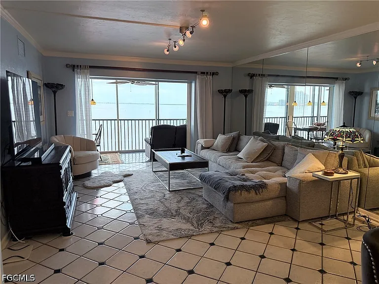 3350 N Key Dr #813 — Photo 10
