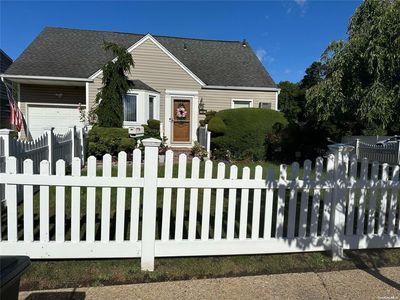 56 Edgeworth Street, Valley Stream, NY, 11581