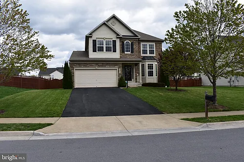 233 Morlyn Dr Photo 1
