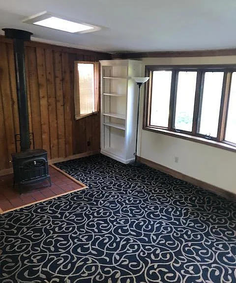 227 Blackburn Ave — Photo 4
