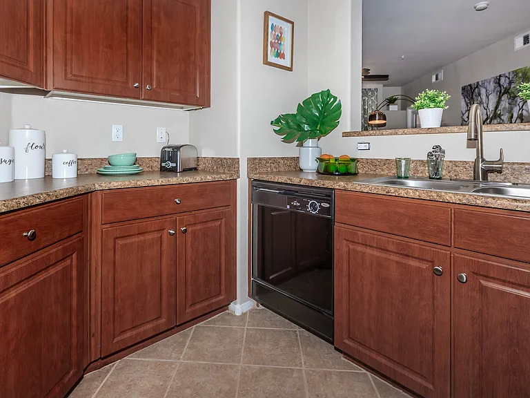 1c1 757 SQFT 1 Bed 1 Bath