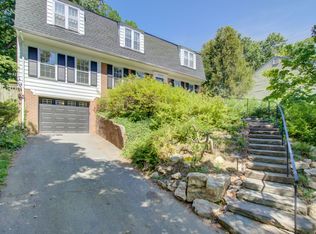 9004 Le Velle Dr, Chevy Chase, MD 20815