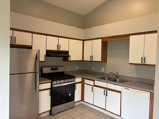 352 Chaparral Cir — Photo 5