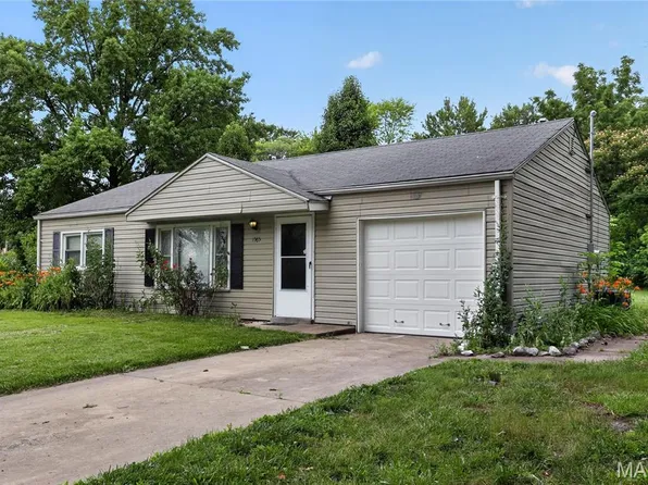 1565 Lakeside Ln, Saint Louis, MO 63138