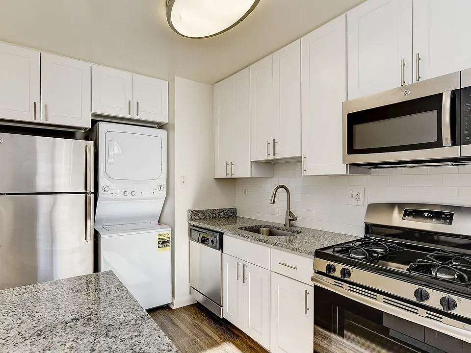 Hallfield Apartments