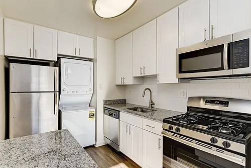 Hallfield Apartments Photo 1
