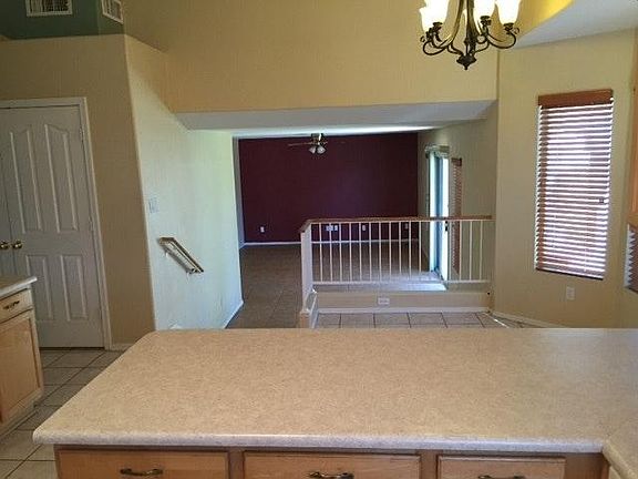 2nd image of 1501 S Sahuaro Dr