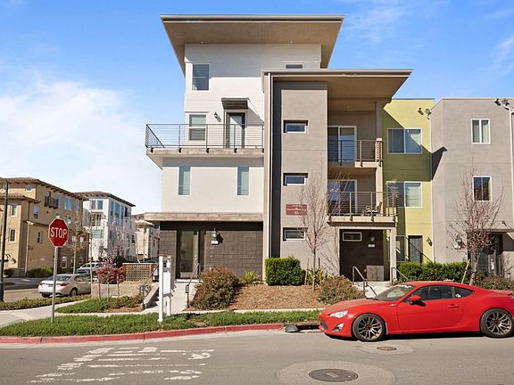 2nd image of 3065 Valley Of Hearts Delight Pl Unit 5