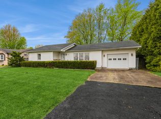 1106 Sunset Dr, Wilmington, IL