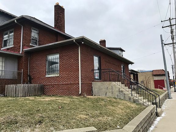 2nd image of 810 Kimball Pl #C