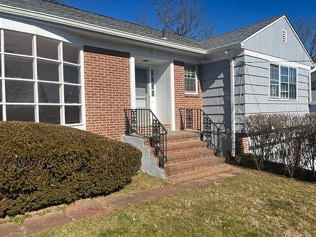 1st image of 37-1 Park Cir