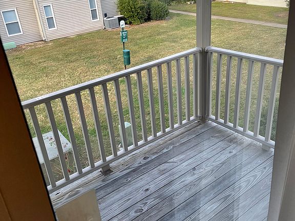 2nd image of 528 Rainbow Ct Unit 201