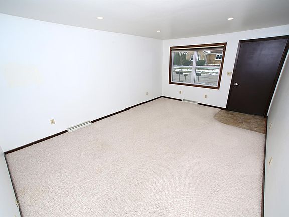 5th image of 1319 N 31st St