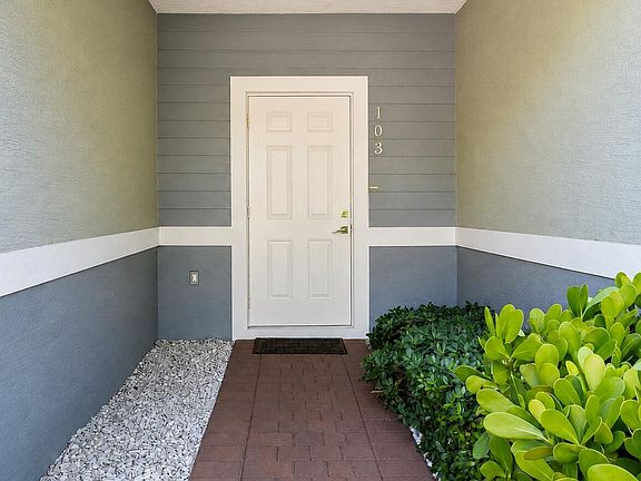 2nd image of 1030 CRYSTAL Way #103