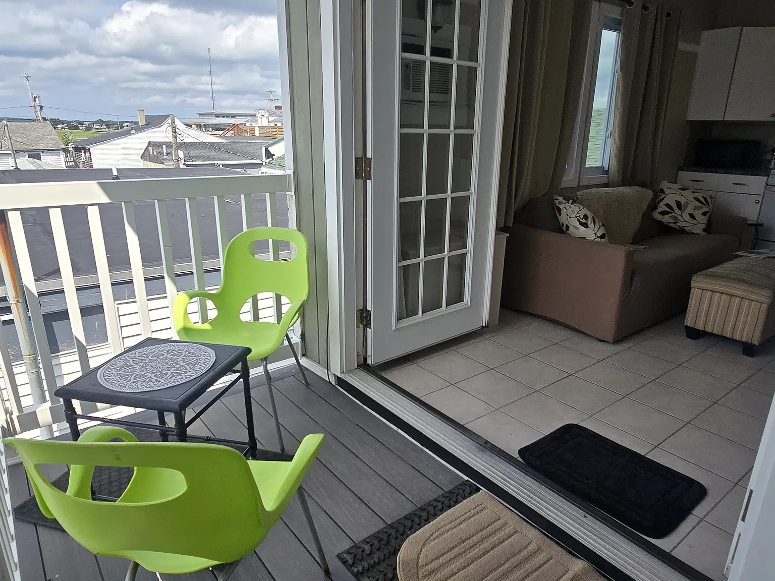 12 G St — Photo 3