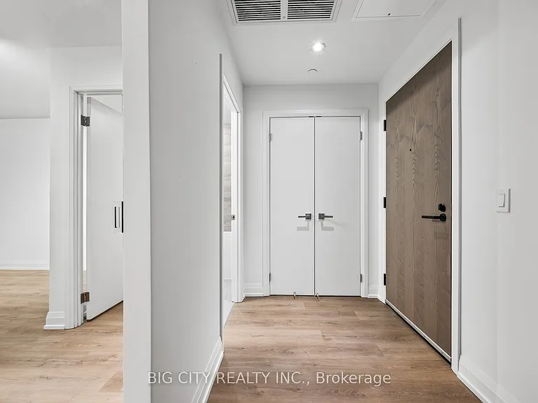 36 Brentcliffe Rd #M04 — Photo 5