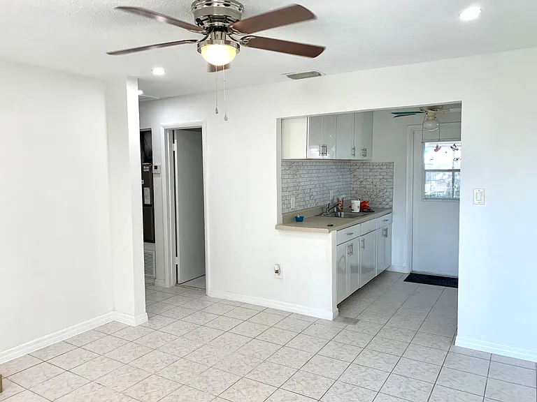 6142 Freemont St — Photo 3