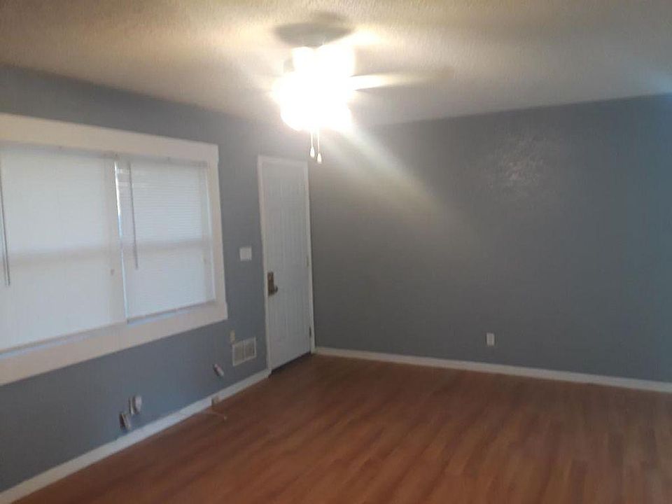 1st image of 7309 E 109th St