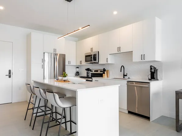 The Apex West Bloomfield