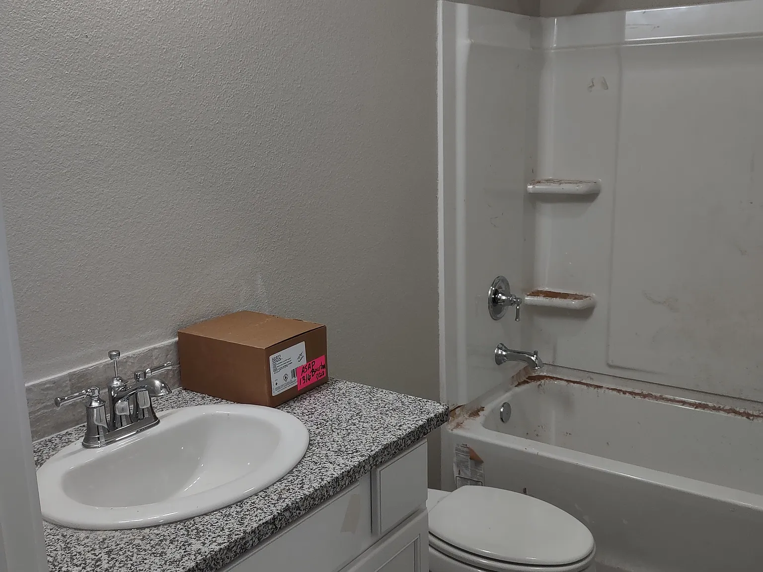 3 bed, 1450 sqft, $2,300 — Photo 2