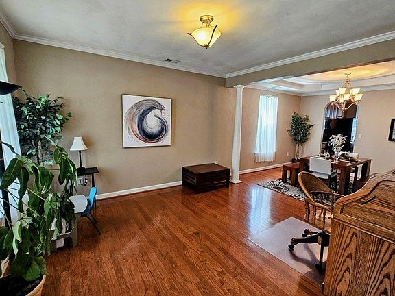 3rd image of 960 Jenkins Dr