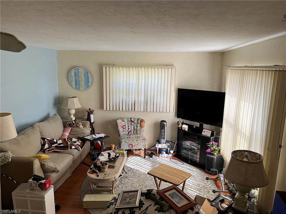 2nd image of 46 Laconia Ct