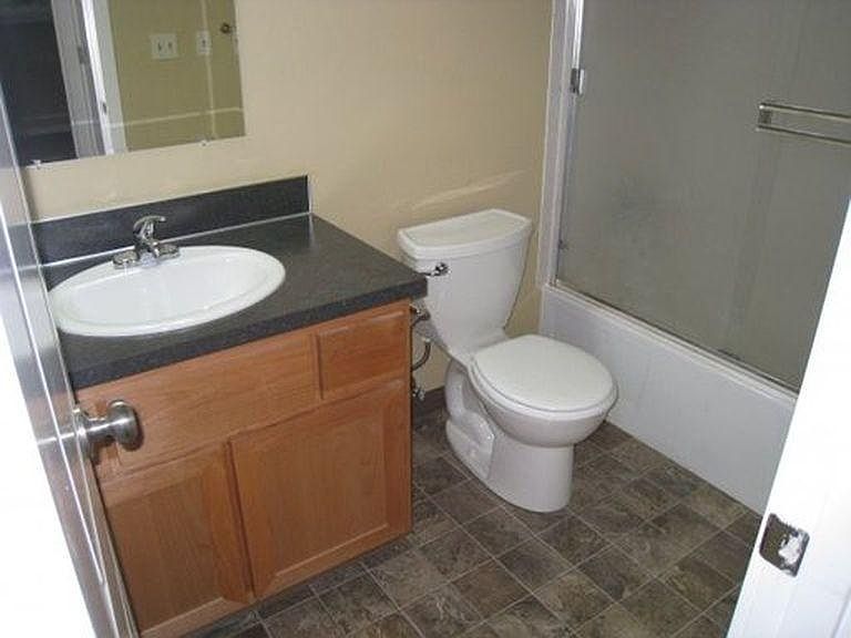 Mill Manor Apartments 1158 Mill St Eugene OR Zillow