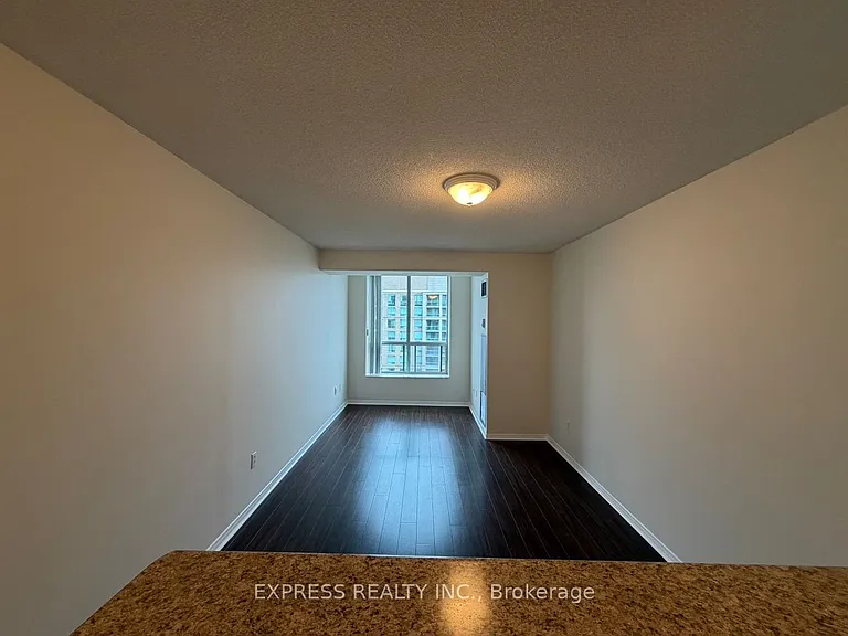 29 Pemberton Ave #1206 — Photo 4