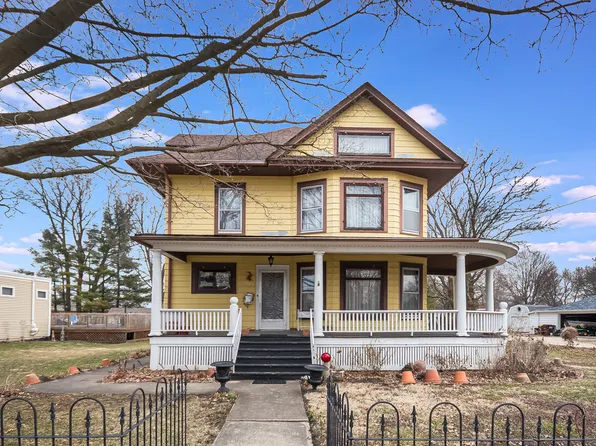 302 N Illini St, Shabbona, IL 60550