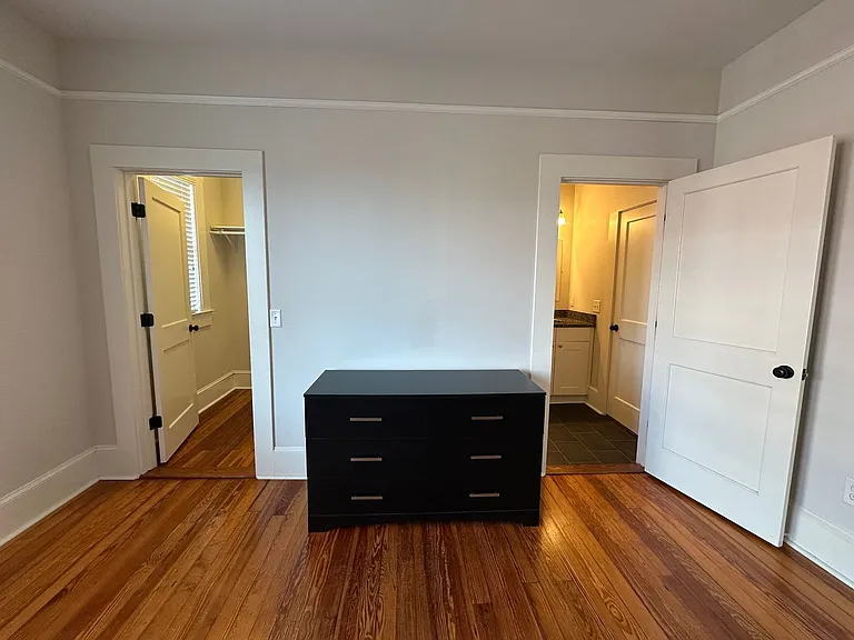 1268 College St #3 — Photo 6