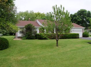 5416 W Silverleaf Ln, Brown Deer, WI 53223