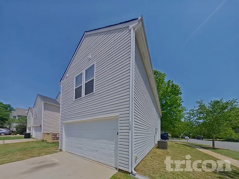758 Sinclair Dr — Photo 18