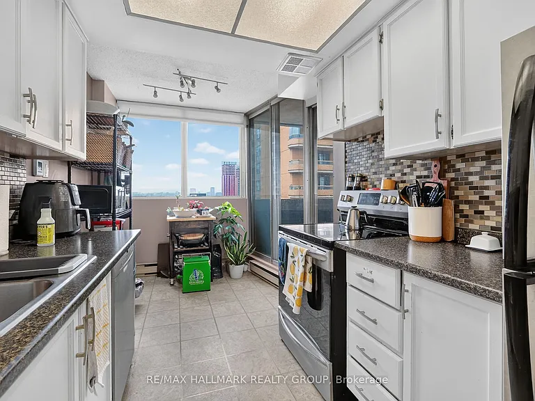 530 Laurier Ave W #1907 — Photo 15