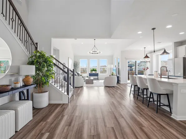 621 Goldenwave Way, Liberty Hill, TX 78642