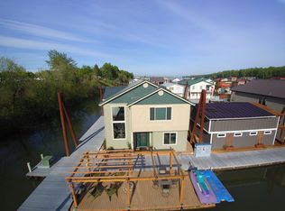 18525 NE Marine Dr SLIP B1, Portland, OR 97230