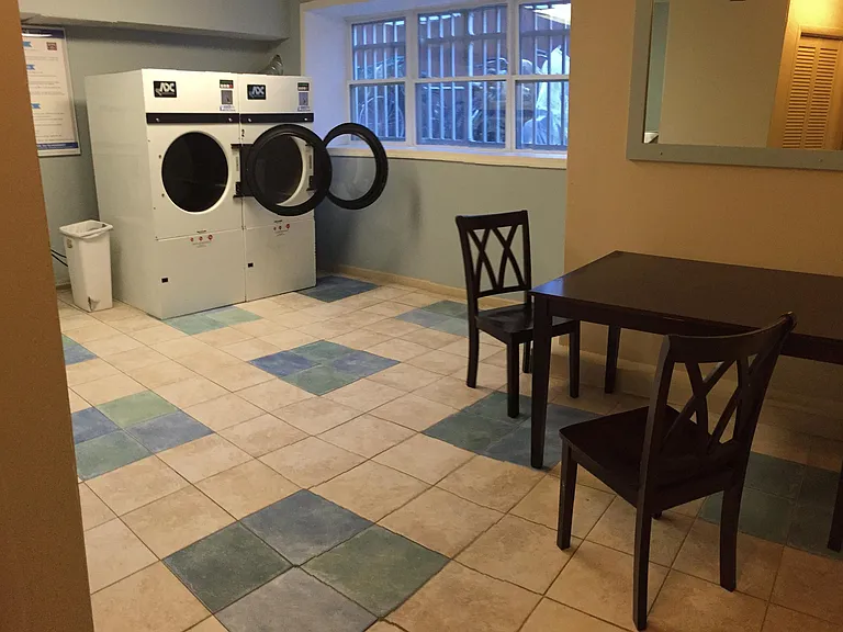 200 Ocean Park Ave #1K — Photo 7