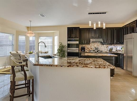 4th image of 114 Oakbend Dr