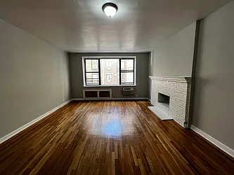 Rented by Salon Realty Corp