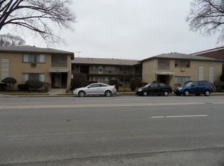715 Busse Hwy APT A8, Park Ridge, IL 60068