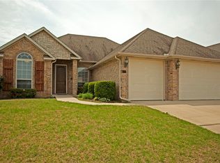 204 Hayden Blvd, Rogers, AR 72756