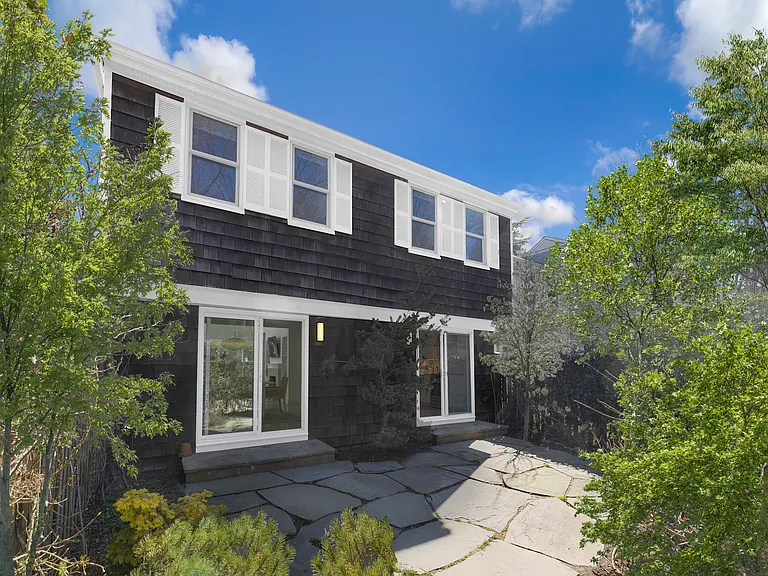 570 Hampton Rd #4 — Photo 12