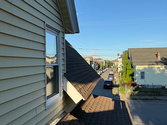 2nd image of 91 Willie St #2