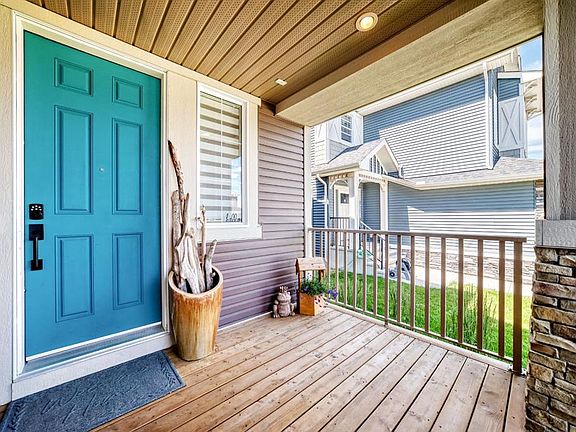 2nd image of 145 E Kinniburgh Gdns